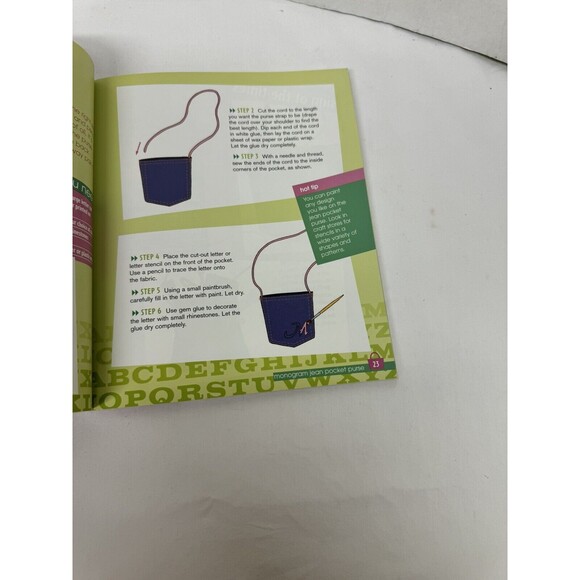 The Hip Handbag Book: 25 Easy-to-Make Totes, Purses & Bags – Patterns Included - Picture 5 of 5